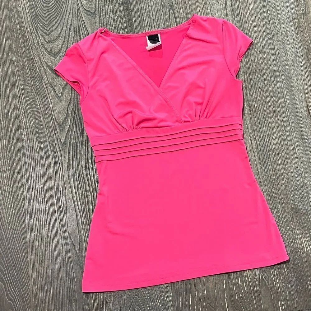 Wrapper V-Neck Blouse Pullover Cap Sleeve Stretch Fitted Hot Pink Size Medium